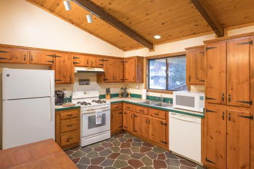 37 - Mountain Hideaway Home