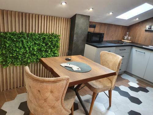 Hotel Kamelia Guest Rooms