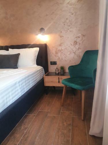 Hotel Kamelia Guest Rooms