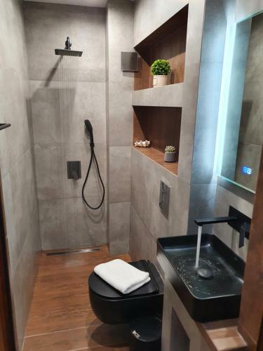 Hotel Kamelia Guest Rooms