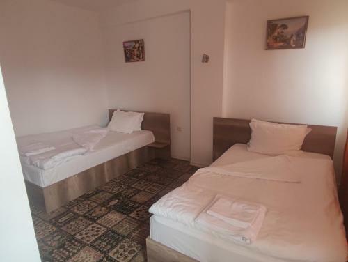 Hotel ??????
