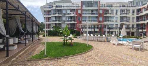 Apartment In Emberli Aparthotel