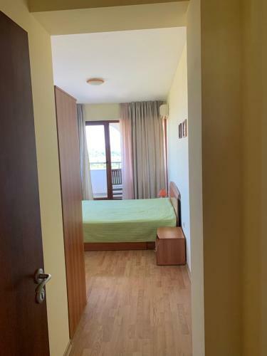 Obzor Sunny Holiday Apartament