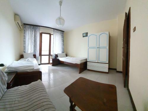 Lazur Hotel