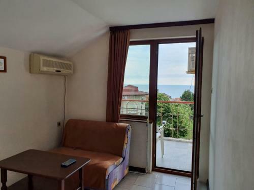 Lazur Hotel