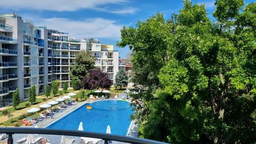 Oasis Dream Apartment With Pool By The Sea