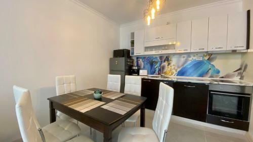 Bratanov Edelweiess Private Apartment