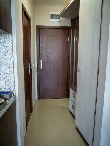 Studios Apartments Sea View