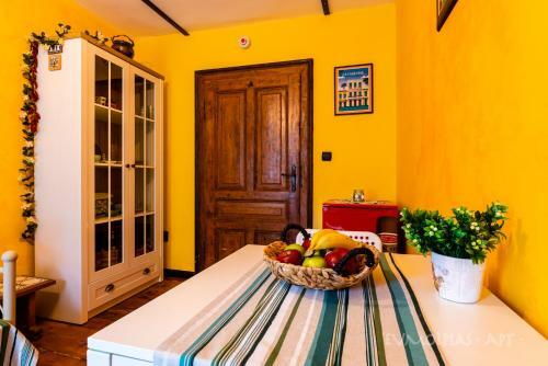 Art Apartment Evmolpias Near Roman Stadium