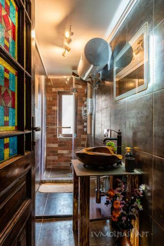 Art Apartment Evmolpias Near Roman Stadium