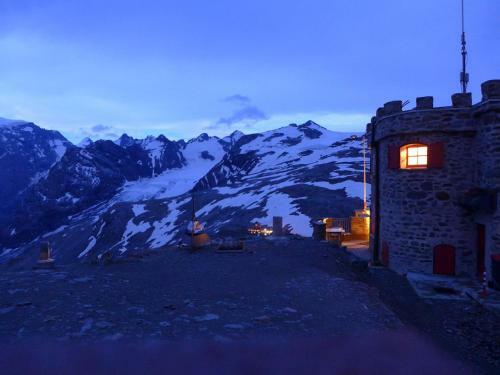 Hotel Rifugio Garibaldi