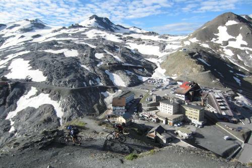 Hotel Rifugio Garibaldi
