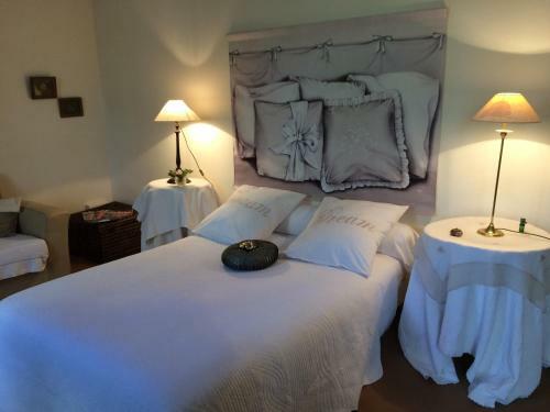 Bed & Breakfast Logis De La Paqueraie