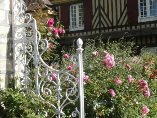 Bed & Breakfast Aux Pommiers De Livaye