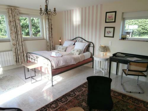 Bed & Breakfast Aux Pommiers De Livaye