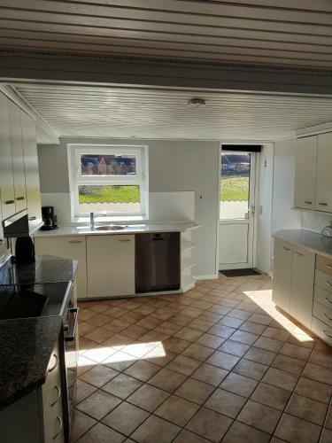 Apartamento 210 M2 Hus Med Plads Til 10 G�ster.