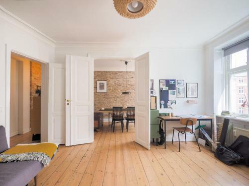Authentic Danish Apartment In Trendy Vesterbro