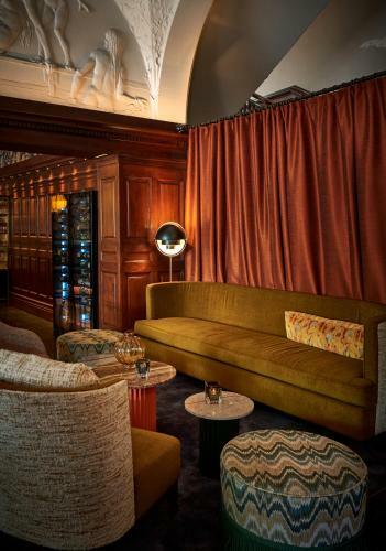 Hotel Fiftyseven House