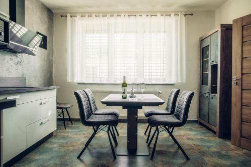 Apartm�n Vina?stv� Do?kal - Sklep U Barborky