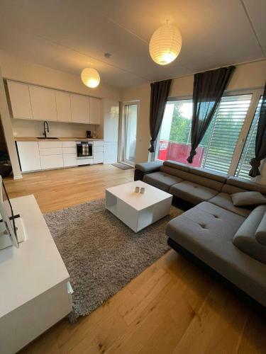 Apartamento Uus Ja Hubane Korter P�rnus, Valgeranna L�hedal