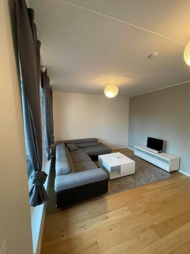 Apartamento Uus Ja Hubane Korter P�rnus, Valgeranna L�hedal