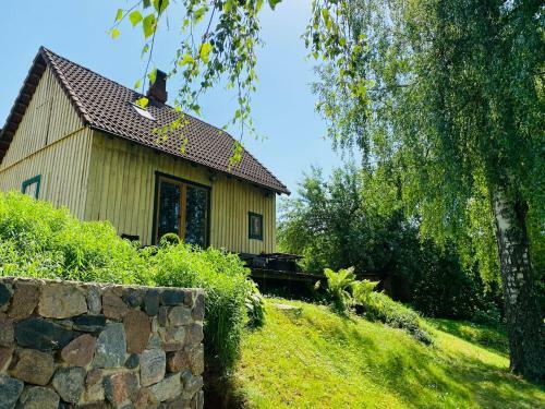Hubane Saunaga Puhkemaja J�rve ��res