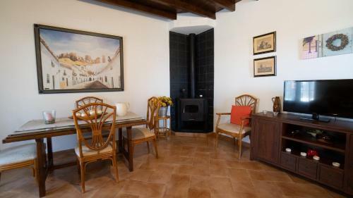 Casa Rural La Promesa �lora By Ruralidays
