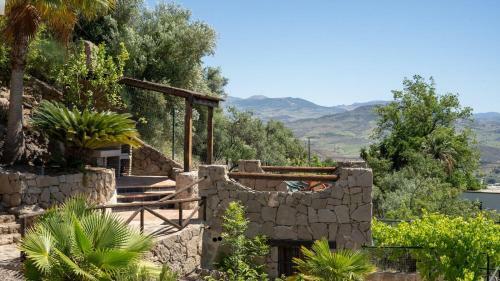 Casa Rural La Promesa �lora By Ruralidays