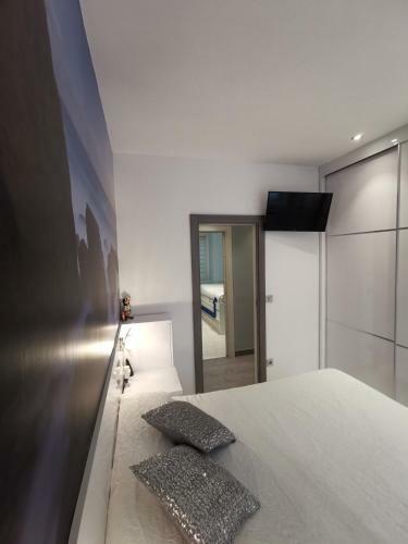 Apartamento En San Sebasti�n Con Patio Exterior