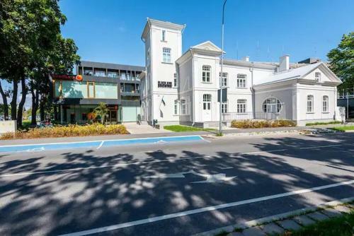 Apartamento Uus Luxuslik Korter P�rnu S�dalinnas!