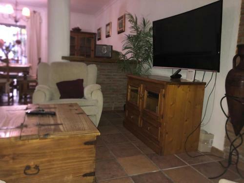 Vivienda En Almu��car