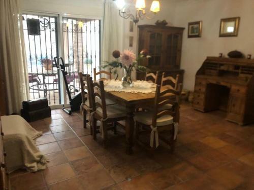 Vivienda En Almu��car