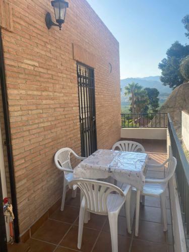 Vivienda En Almu��car