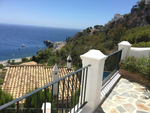 Marina Del Este Sea View Half Villa