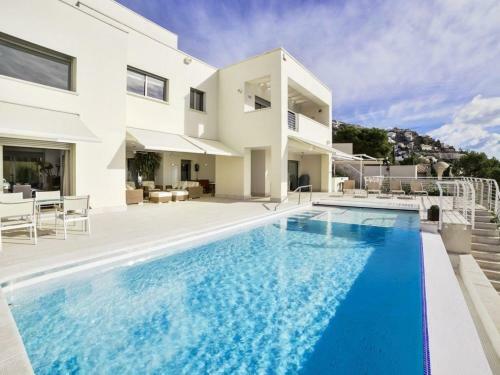 Luxurious Villa In Altea Hills
