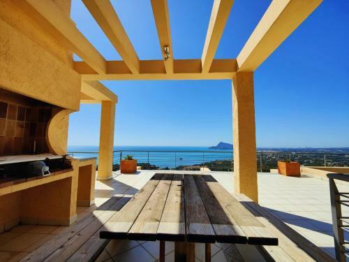 Seaview 6br Villa With Private Pool