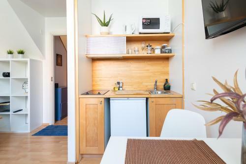 Hilltop Apartments - Ilmarine District