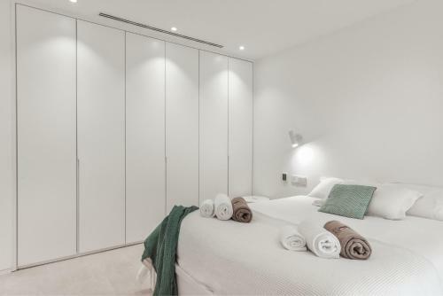 Infinity 1-6 Luxe Sea View 2b
