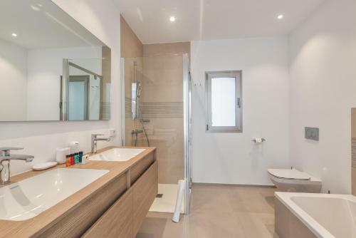 Bentor 3-3 Penthouse Pool View & Jacuzzi 2b