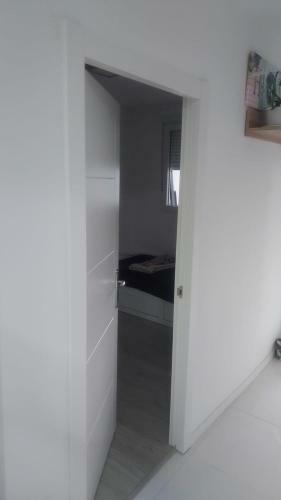 Apartamento Dos Dormitorios En Primavera Totalmente Reformado