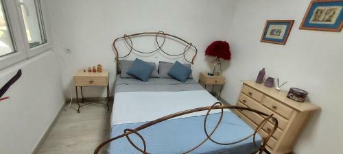 Apartamento Dos Dormitorios En Primavera Totalmente Reformado