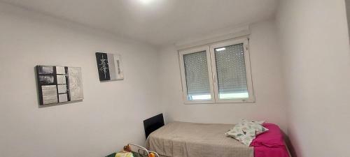 Apartamento Dos Dormitorios En Primavera Totalmente Reformado