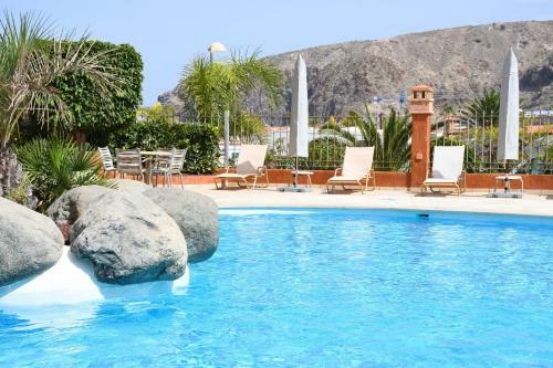 Adjona 2-2 Penthouse Sea View & Jacuzzi 2b