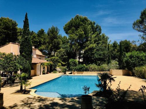 Villas Roque Blanc En Provence