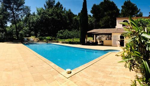 Villas Roque Blanc En Provence