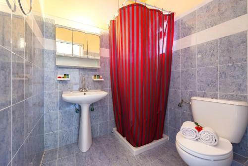 Hostal Athina Apartments
