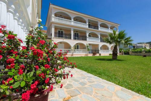 Hostal Athina Apartments