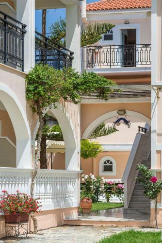 Hostal Athina Apartments
