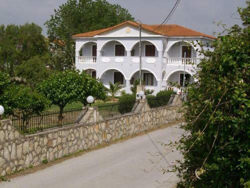 Hostal Babis Studios