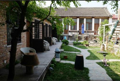 Posada Hy Little Yard